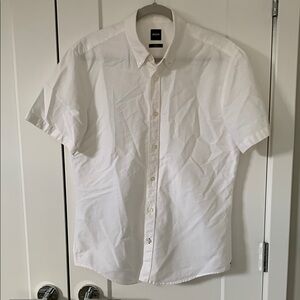 Hugo Boss White Casual Shirt handsome!